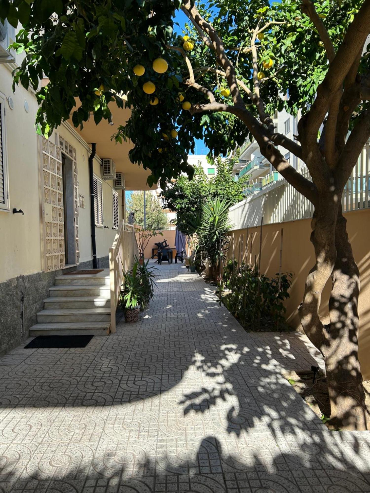 B&B Confort Reggio di Calabria Eksteriør bilde